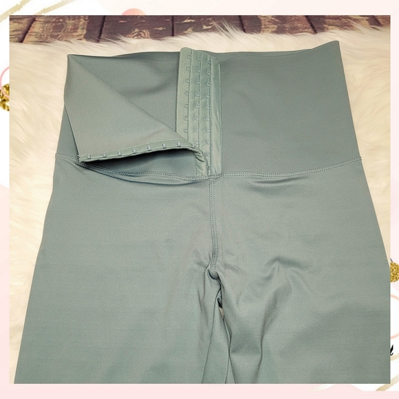 Tummy trimmer Leggings - Picture 8 of 9